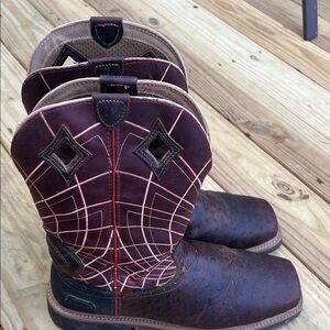 Justin Boots Brown and Burgundy Western Cowboy Boots with Cream Stitching